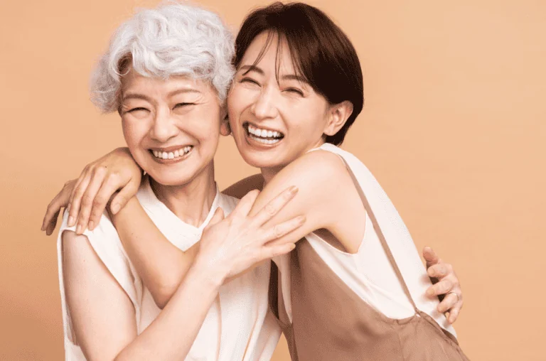 熟齡女性自在相伴